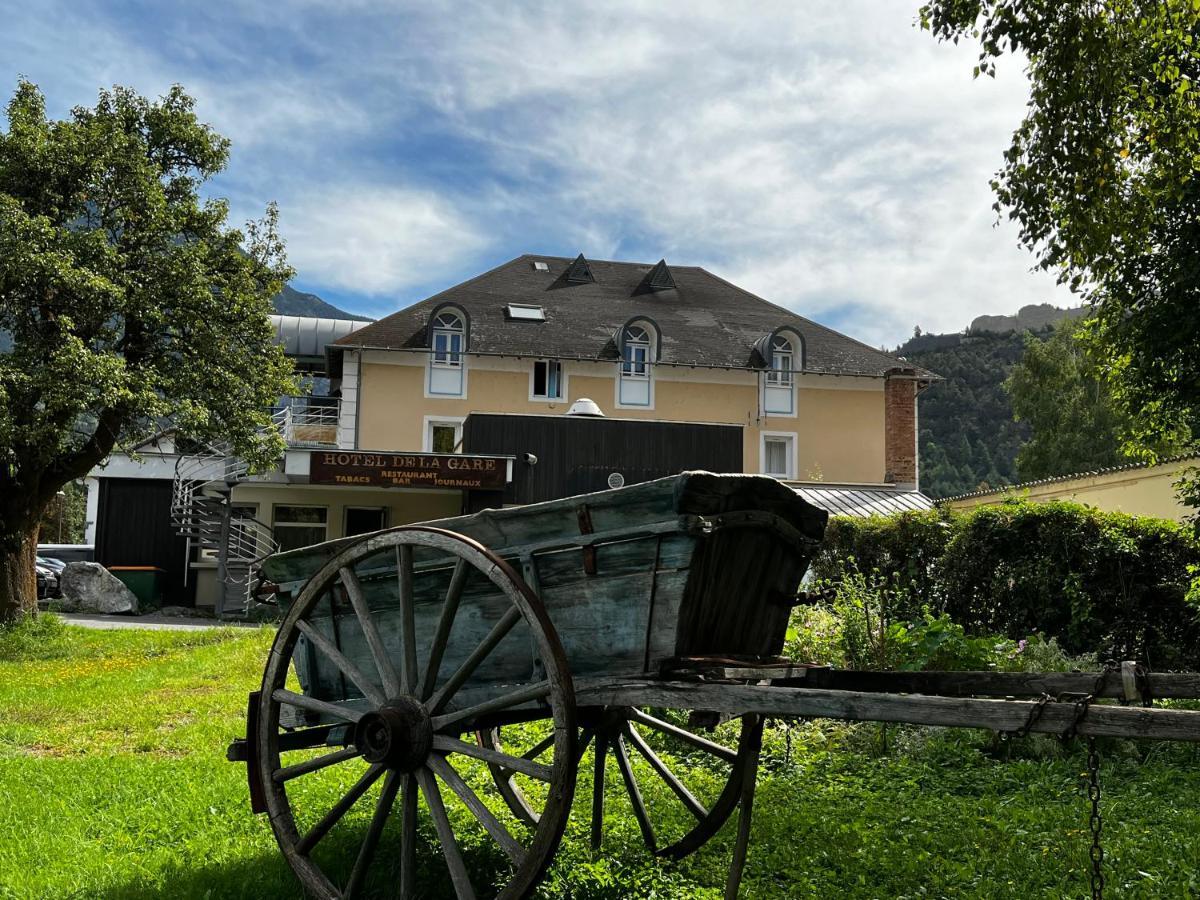 Hotel De La Gare Eygliers Εξωτερικό φωτογραφία